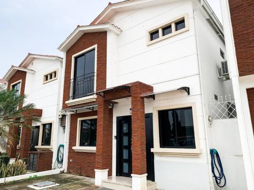 Exterior view, 3 dormitorios piscina privada BBQ parking free in La Aurora