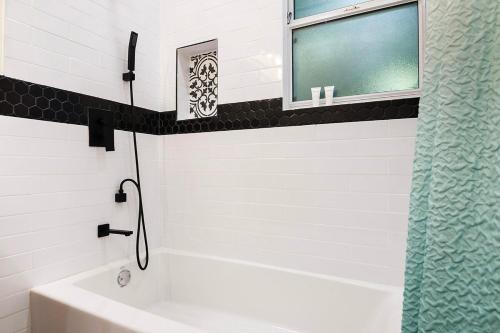 Comfortable Beverly Hills Studio Near Rodeo Drive, Los Angeles (fotografie 2)