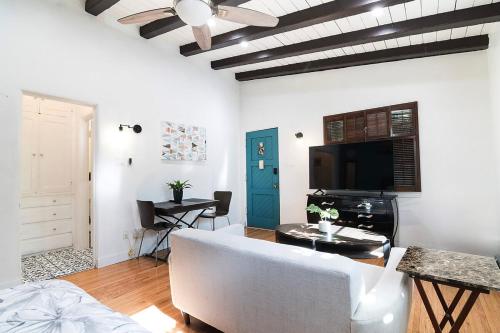 Comfortable Beverly Hills Studio Near Rodeo Drive, Los Angeles (fotografie 8)