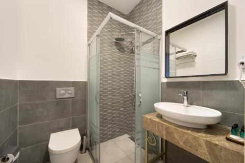 Bakırköy DES Suit Otel - image 11