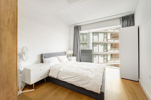 Spacious 3-bedroom with stunning Battersea views, Londra (foto 6)