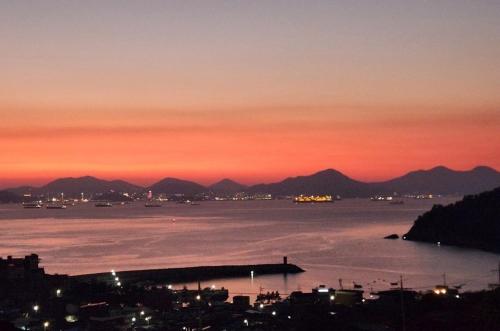 Namhae Moonlight 2gram Pool Villa Pension