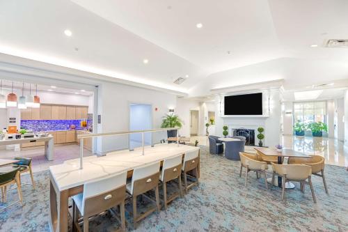 餐飲選擇, Homewood Suites by Hilton East Rutherford-Meadowlands in 東盧瑟福