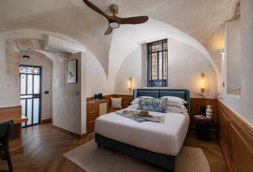 Villa Albi - Machne Yehuda Hotel Room Type - Economy Double Room