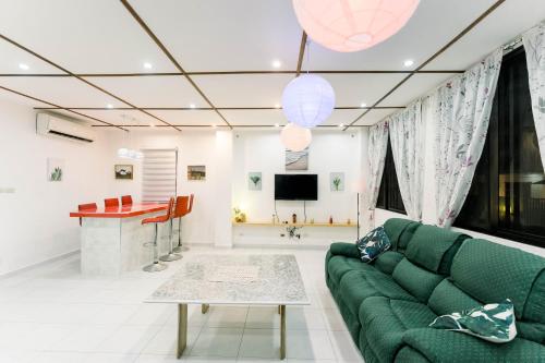 Luxury 4BR Apartment with Pool behind Alona Beach - Tap to explore photos