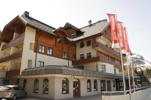 Angela in Sonnenalpe Nassfeld, Österreich