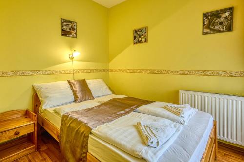 Pihenőkereszt Panzió - image 11