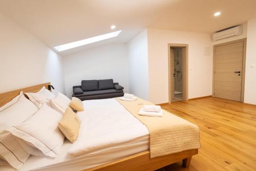 Book the Deluxe Double Room with Balcony Deluxe Double Room with Balcony