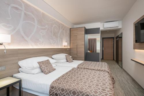 Hotel Ivka - image 6
