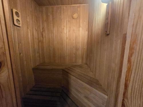 6B Meridian studio with Sauna - image 5