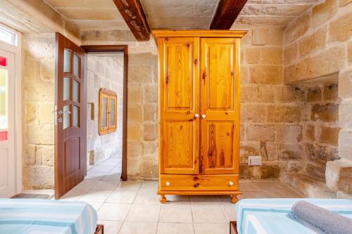 Traditional entire maisonette close to airport in Birzebbuga