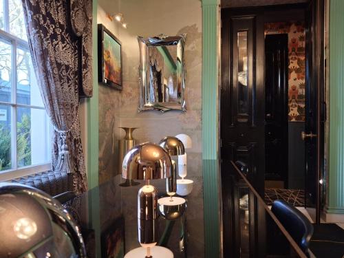 Melville Hotel - image 6