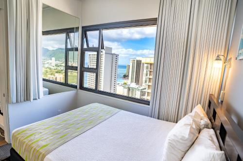 One-Bedroom Apartment image 6