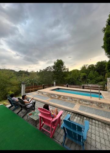 KEHLANI Vacation Farmhouse in Hermosa