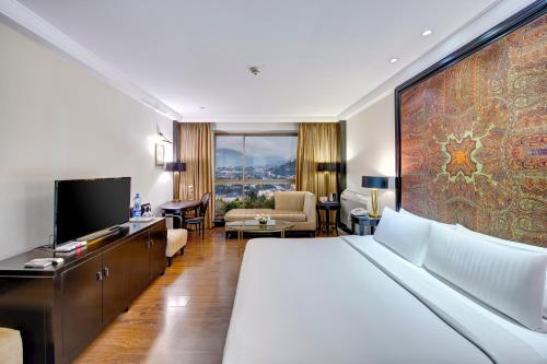 Pearl Continental Muzaffarabad in Mills