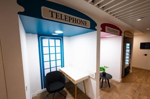 Lobby, For Student Only Arbury Court in Kingston - 30mins to London Waterloo in Kingston upon Thames