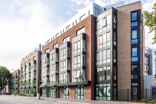 Exterior view, For Student Only Arbury Court in Kingston - 30mins to London Waterloo in Kingston upon Thames