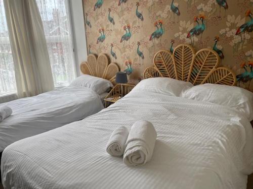 Room, family