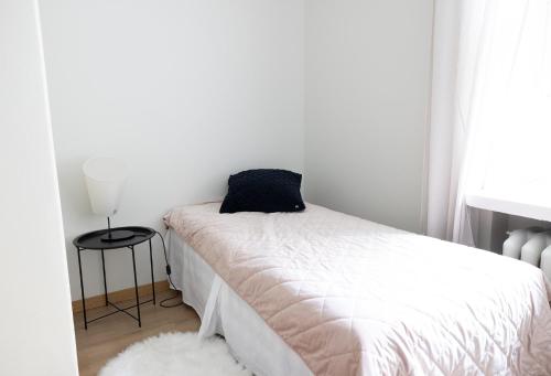 One-Bedroom Apartment image 10