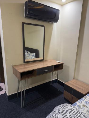Spacious 1BR Near Eiffel Tower - main image