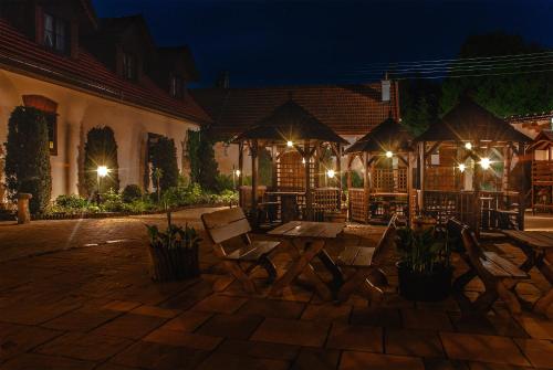 Hotel Pod Kogutkiem in 克日茲華克茲卡