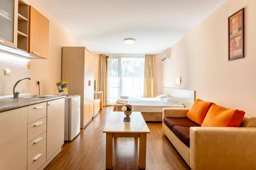 Cocina, Aparthotel Hotel Prestige City II in Primorsko