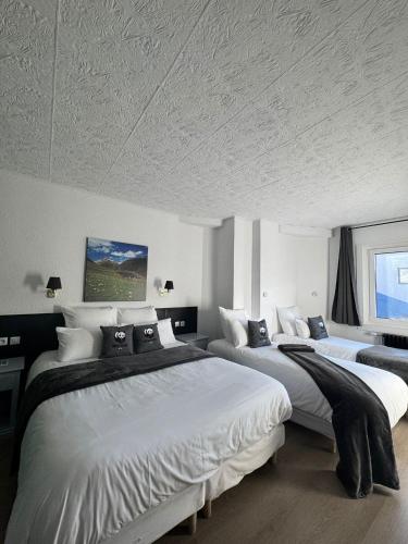 Habitación cuádruple, vistas a la montaña