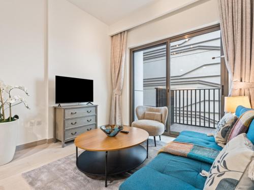 Cozy Stay 1BR in Azizi Pearl - image 6