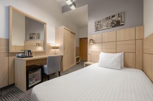 Single Room image 2