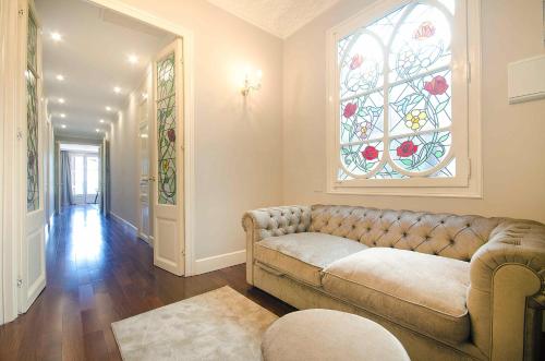 Three bedroom apartment in Gran de Gracia - You Stylish Apartments - image 5