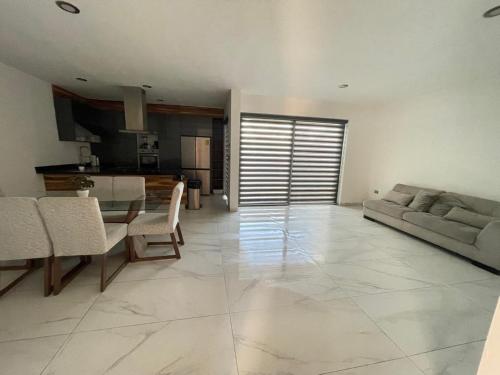 Casa Belcantto in Fraccionamiento del Camino