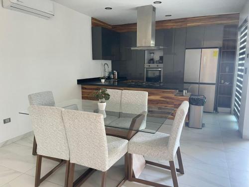 Casa Belcantto in Fraccionamiento del Camino