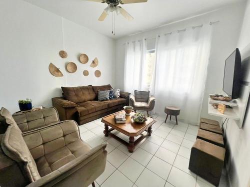 Lindo apartamento em Pitangueiras Guaruja meia quadra do mar in Pitangueiras