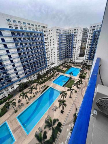 Easystay - Staycation near Mall of Asia, Манила