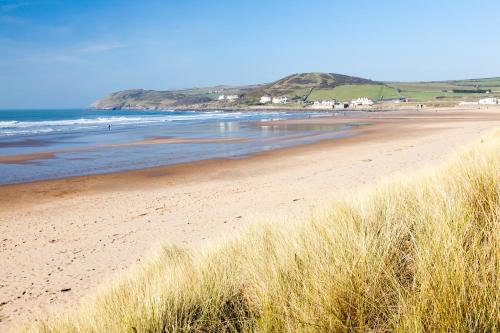 strand, The West Wing in Goodleigh
