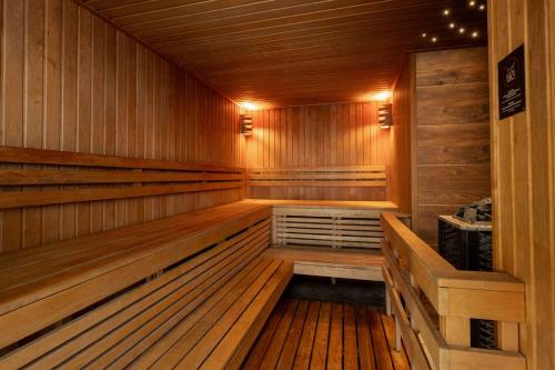 Wellton Centrum Hotel & SPA - image 2