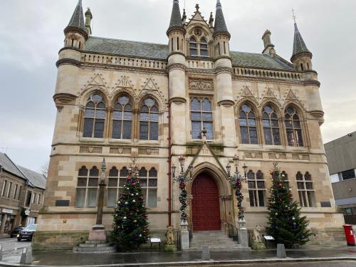 No 10 Immaculate City Centre, Top Floor 2 Bed Flat with Free Parking