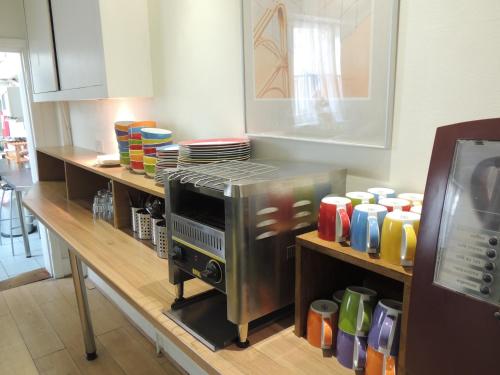 Dolphin Inn - The Lodge - image 10