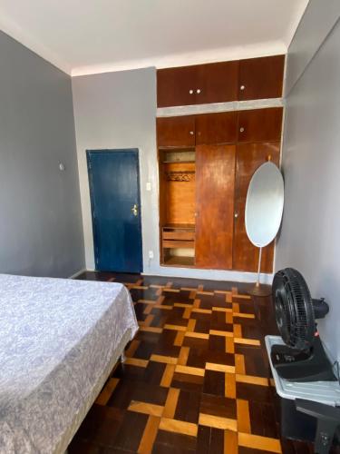Standard Double Room with Shared Bathroom room in Quartos confortáveis em apartamento prox pç da República