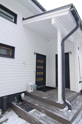 Semidetached house, 15 min from airport, sauna Semidetached house, 15 min from airport, sauna