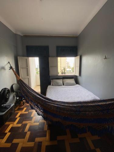 Quartos confortáveis em apartamento prox pç da República - image 4