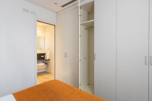 One-Bedroom Apartment (1- 4 Adults) image 7