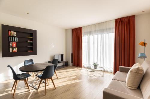 One-Bedroom Apartment (1- 4 Adults) image 4