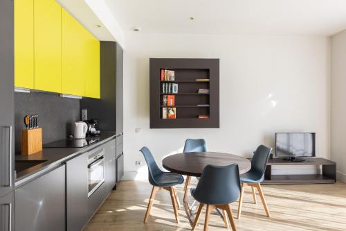 One-Bedroom Apartment (1- 4 Adults) image 10