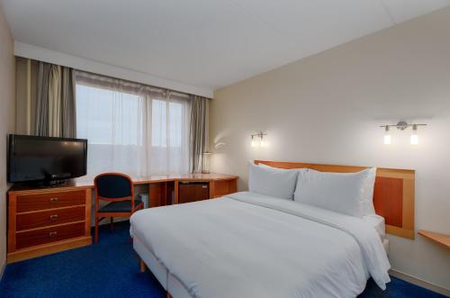 Standard Room image 4