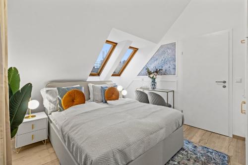 Art Apartment EJ