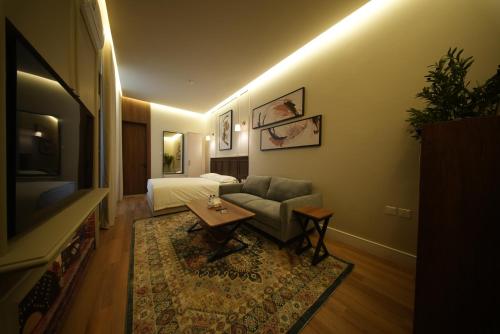 Budget Double Room room in Abdullah Al Homod Apartment 2