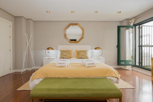 Cathedral Suites II -Plaza del Obispo, Málaga