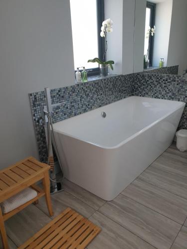 Tranquil & Unique Villa on the UK's sunniest place in Willingdon