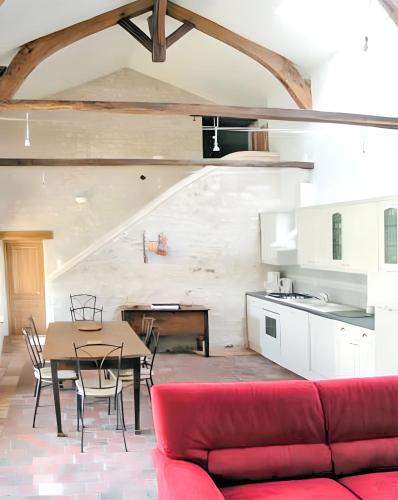 مطبخ, Maison familiale paisible proche de Braslou + jardin spacieux in Razines